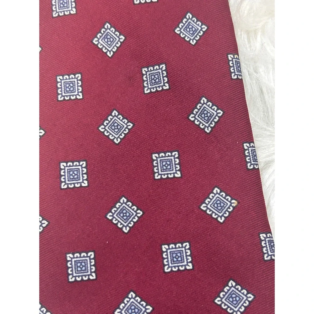Mario Valentino Mens Burgundy Geometric Square Print 100% Italian Silk Necktie